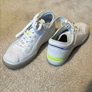 Rothy’s White Lace Up Sneaker